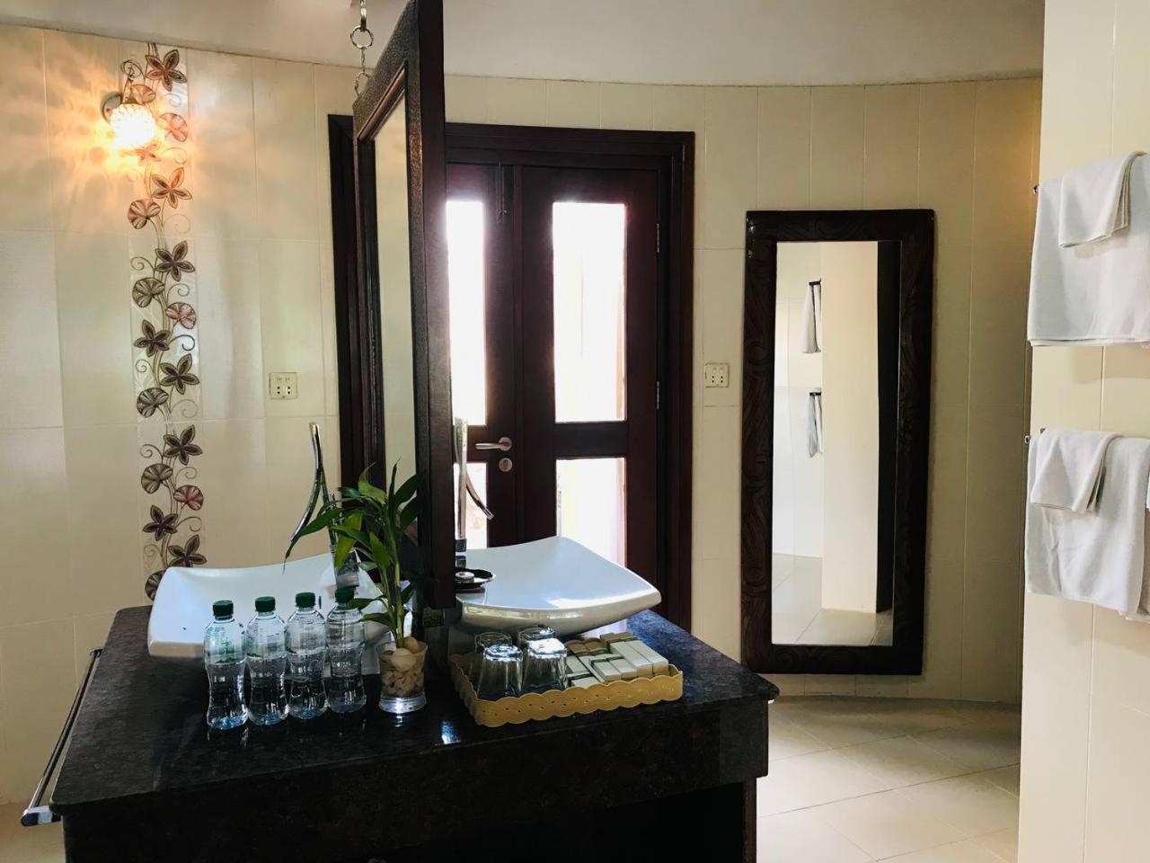 Nataya Round House Coral Bay Resort Kampot Eksteriør billede