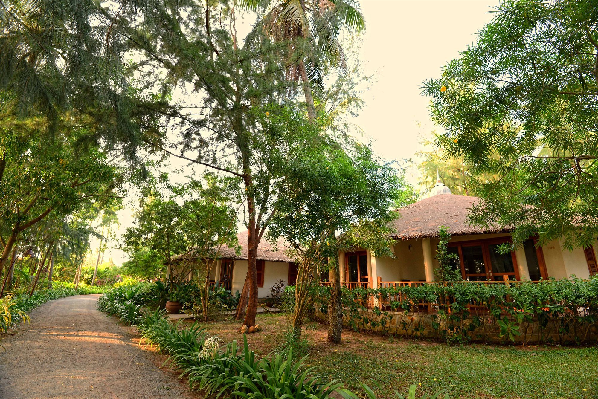 Nataya Round House Coral Bay Resort Kampot Eksteriør billede