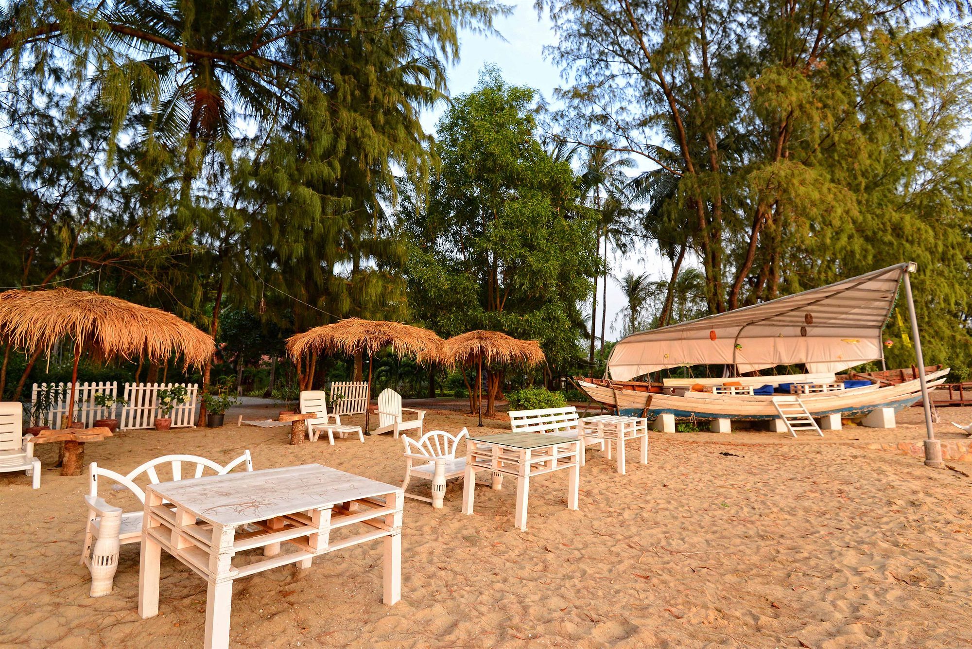 Nataya Round House Coral Bay Resort Kampot Eksteriør billede